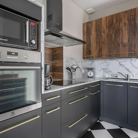 Maison Familiale Vue Sur La A *