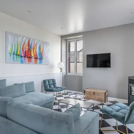 Maison Familiale Vue Sur La A