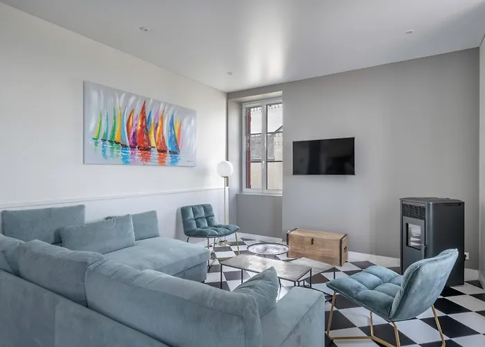 Maison Familiale Vue Sur La A